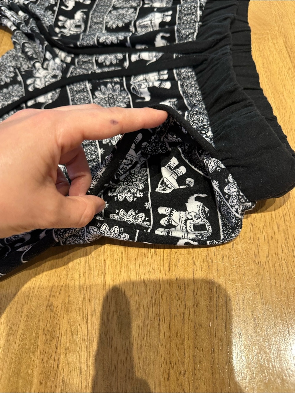 Black and White Elephant Print Jogger Pants with Elastic Waist Band Size Small - Picture 10 of 12